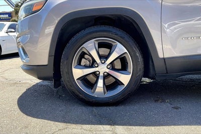 2019 Jeep Cherokee Limited FWD
