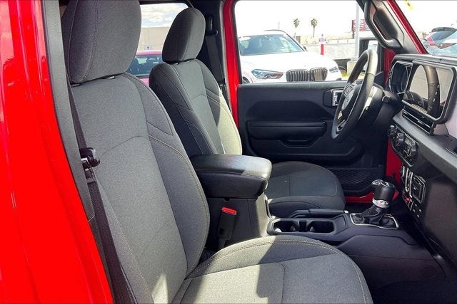 2024 Jeep Wrangler 4-Door Willys 4x4