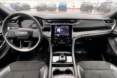 2024 Jeep Grand Cherokee L Altitude 4x4