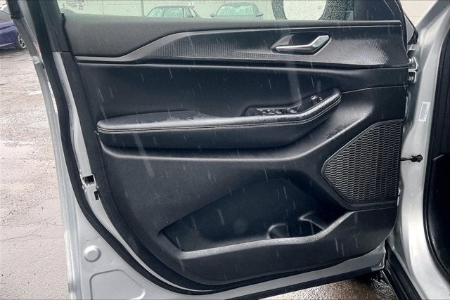 2024 Jeep Grand Cherokee L Altitude 4x4