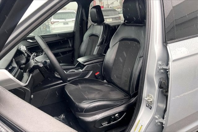 2024 Jeep Grand Cherokee L Altitude 4x4