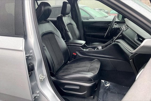 2024 Jeep Grand Cherokee L Altitude 4x4