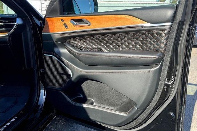 2023 Jeep Grand Cherokee L Summit Reserve 4x4