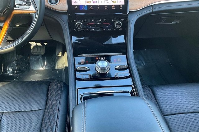 2023 Jeep Grand Cherokee L Summit Reserve 4x4