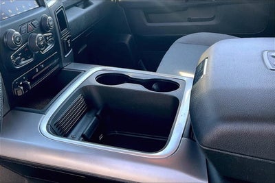 2023 RAM 1500 Classic SLT Crew Cab 4x4 5'7' Box