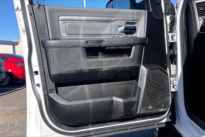 2023 RAM 1500 Classic SLT Crew Cab 4x4 5'7' Box