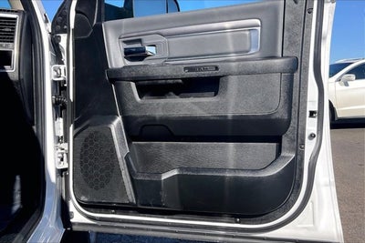 2023 RAM 1500 Classic SLT Crew Cab 4x4 5'7' Box