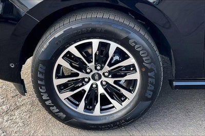 2025 Ford Expedition Platinum MAX