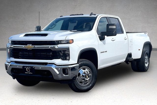 2025 Chevrolet Silverado 3500HD 4WD Crew Cab Long Bed LT