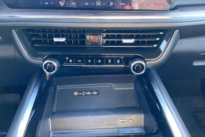 2025 Chevrolet Suburban 4WD Z71