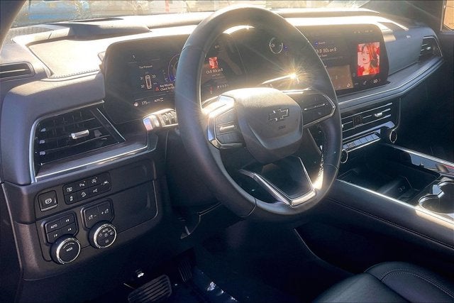 2025 Chevrolet Suburban 4WD Z71