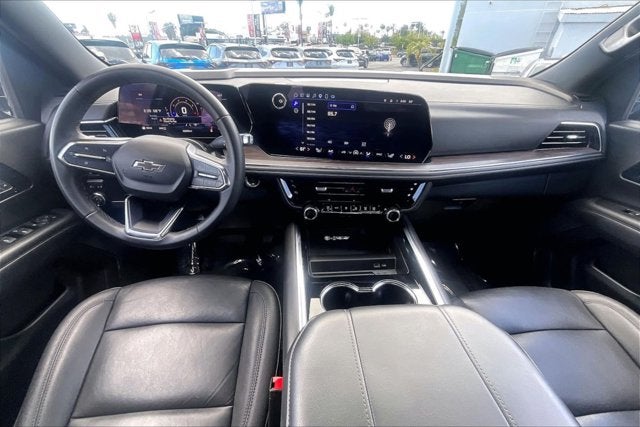 2025 Chevrolet Suburban 4WD Z71