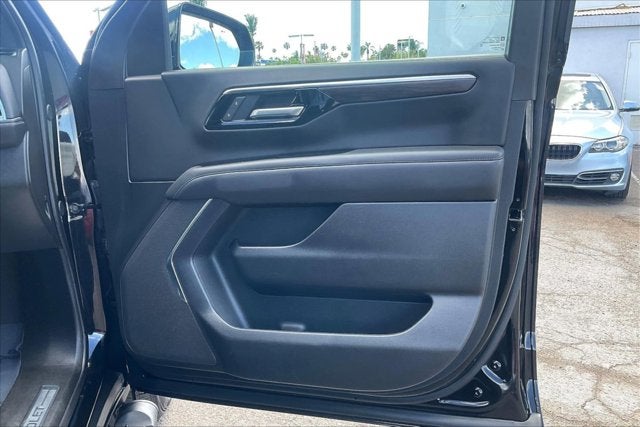 2025 Chevrolet Suburban 4WD Z71