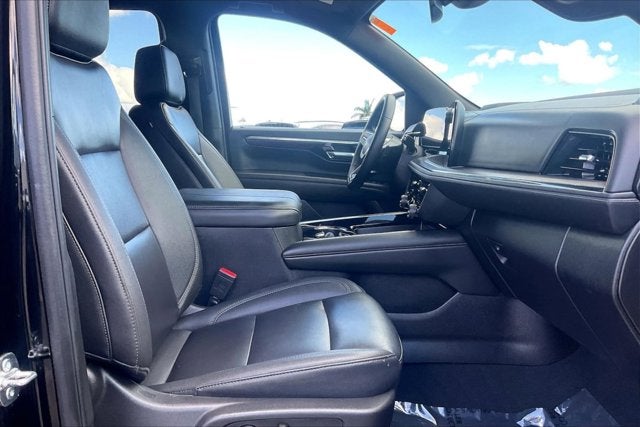 2025 Chevrolet Suburban 4WD Z71