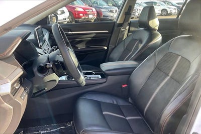 2025 Nissan Altima SR AWD