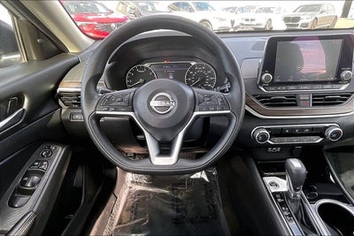 2024 Nissan Altima SV FWD
