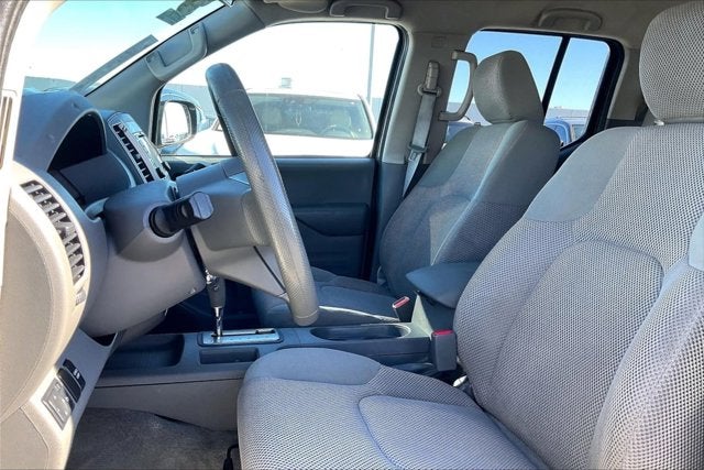 2017 Nissan Frontier SV