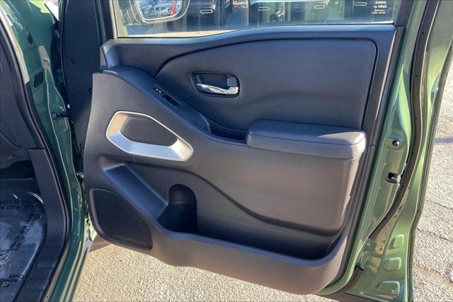 2023 Nissan Frontier Crew Cab SV 4x4