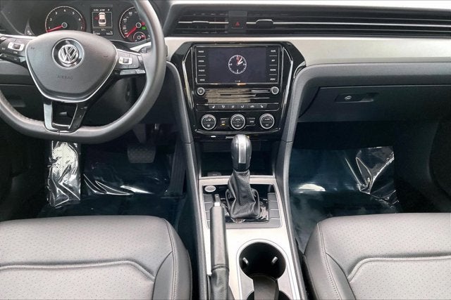 2022 Volkswagen Passat 2.0T SE