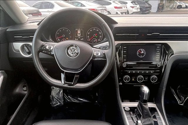 2022 Volkswagen Passat 2.0T SE
