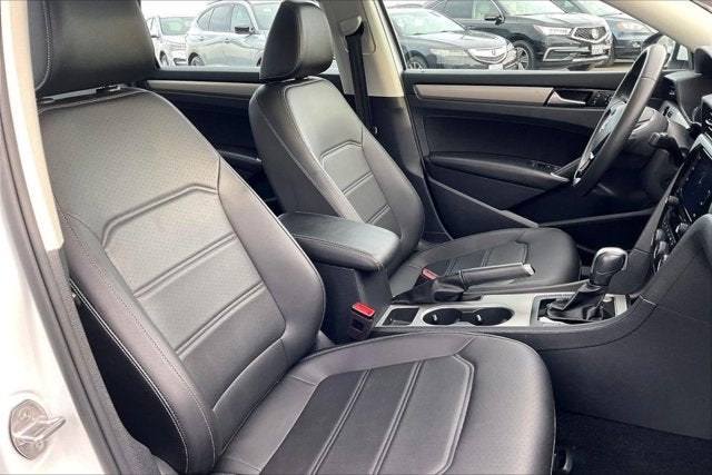 2022 Volkswagen Passat 2.0T SE