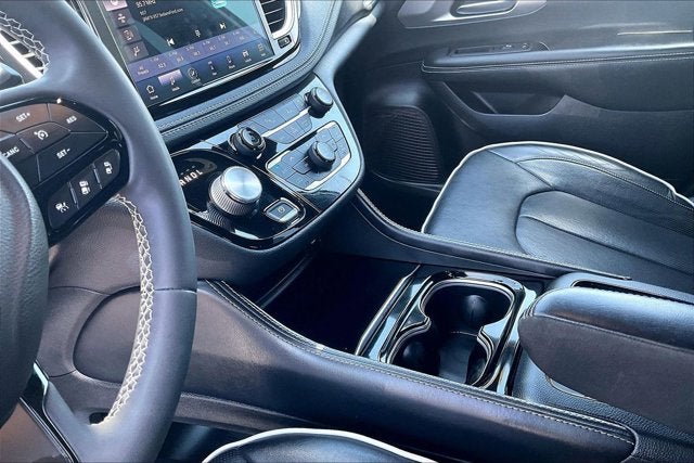 2022 Chrysler Pacifica Hybrid Limited