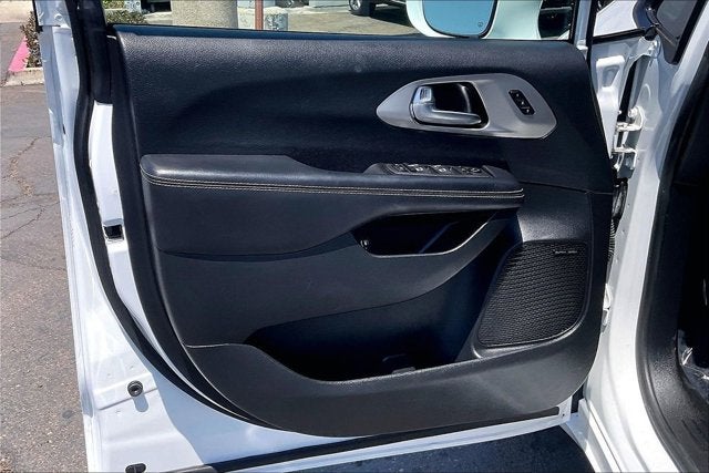2022 Chrysler Pacifica Hybrid Limited