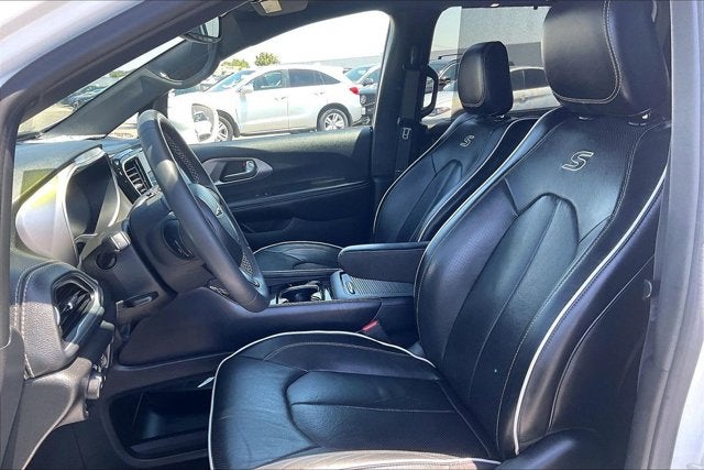 2022 Chrysler Pacifica Hybrid Limited