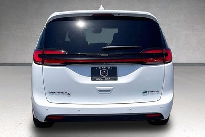 2022 Chrysler Pacifica Hybrid Limited