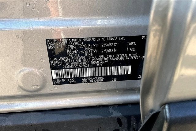 2025 Toyota RAV4 Hybrid XLE