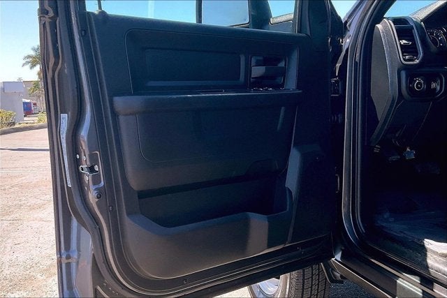 2024 RAM 3500 Tradesman Crew Cab 4x4 8' Box