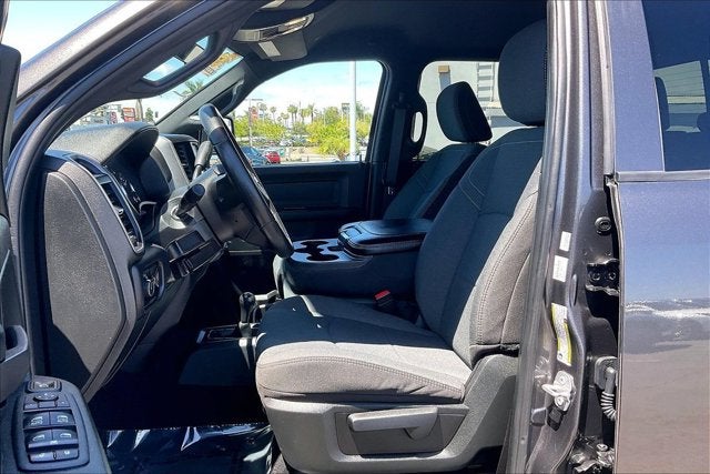 2024 RAM 3500 Tradesman Crew Cab 4x4 8' Box