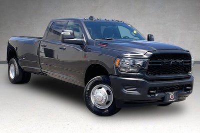 2024 RAM 3500 Tradesman Crew Cab 4x4 8' Box