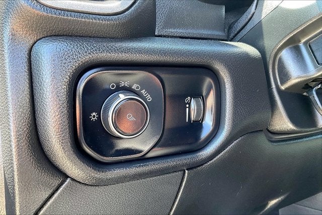 2024 RAM 3500 Tradesman Crew Cab 4x4 8' Box