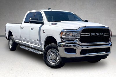 2022 RAM 2500 Big Horn Crew Cab 4x4 8' Box