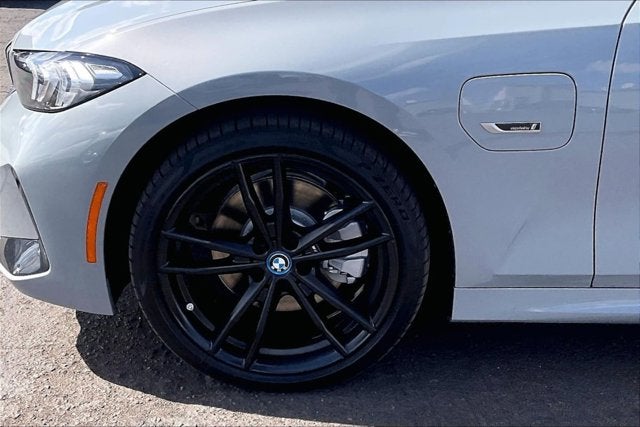 2023 BMW 330e 330e