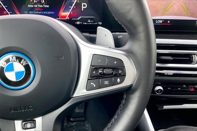 2024 BMW 330e xDrive