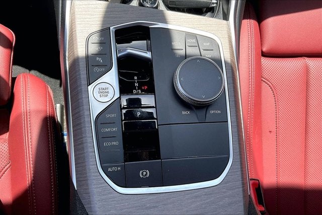 2025 BMW 330i 330i