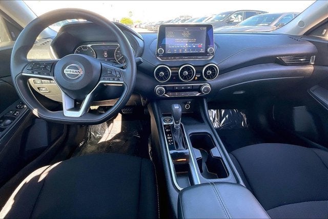 2023 Nissan Sentra SV Xtronic CVT