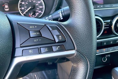 2023 Nissan Sentra SV Xtronic CVT