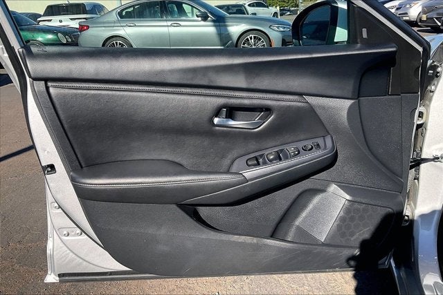 2023 Nissan Sentra SV Xtronic CVT