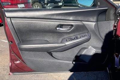 2024 Nissan Sentra SV Xtronic CVT