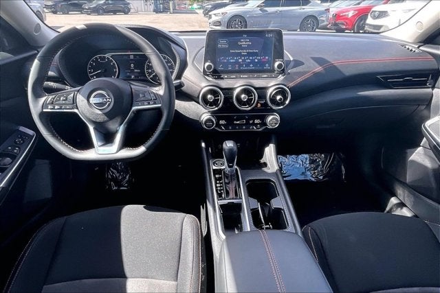 2025 Nissan Sentra SR - Photo 13