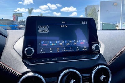 2024 Nissan Sentra SR Xtronic CVT