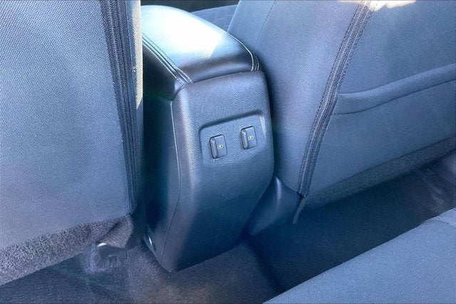 2024 Nissan Kicks SV Xtronic CVT