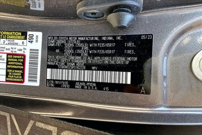 2023 Toyota Sienna LE