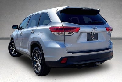 2019 Toyota Highlander LE
