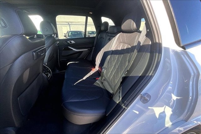 2023 BMW X5 sDrive40i