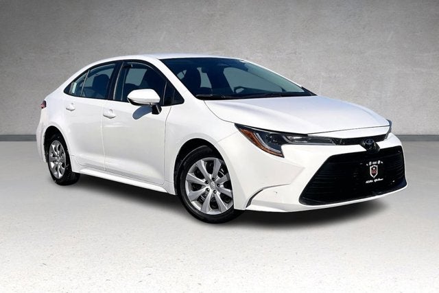 Used 2024 Toyota Corolla LE with VIN 5YFB4MDE8RP123493 for sale in Northfield, Minnesota