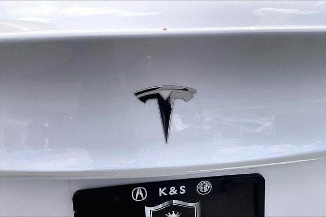 2022 Tesla Model 3 Rear-Wheel Drive